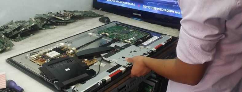 Dịch vụ sửa tivi LCD tại Hà Nội uy tín và chất lượng 3